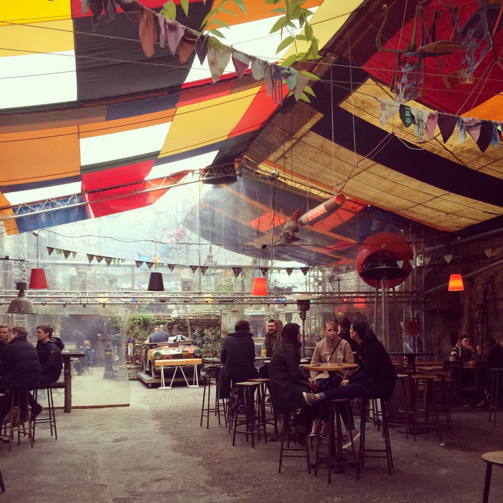 Szimpla kert, Budapest